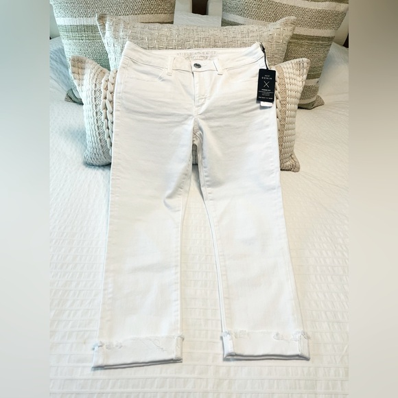🤍American Eagle White Super Stretch Raw Hem Cropped Jeggings/Jeans NWT, Size 8 - Picture 1 of 16